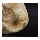 钟馗伏魔蜜蜡雕件